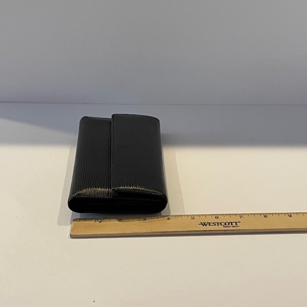 Louis Vuitton Epi Black Wallet/Checkbook/Credit Card/Coin Holder - Picture 4 of 5